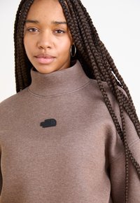 The North Face MOCK NECK - Sudadera - smokey brown heather
