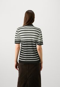 Bruuns Bazaar RIVERSBBKATALIN KNIT POLO - Polo shirt - white cream/black