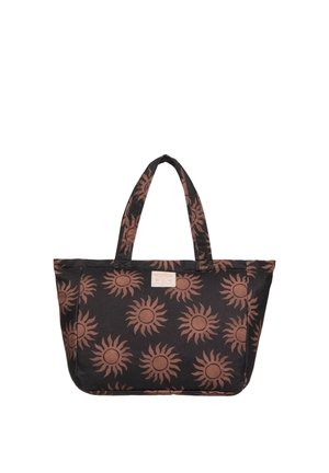 Borsa tote nera con motivi a sole marroni ovunque e due manici che si estendono dalla parte superiore, con una piccola etichetta rettangolare davanti.