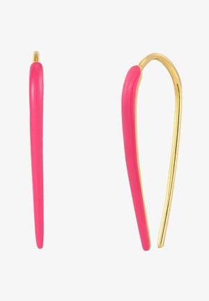 Różowe kolczyki w kształcie obręczy o błyszczącej powierzchni, charakteryzujące się smukłym, wydłużonym kształtem oraz akcentami z metalu w kolorze złotym.