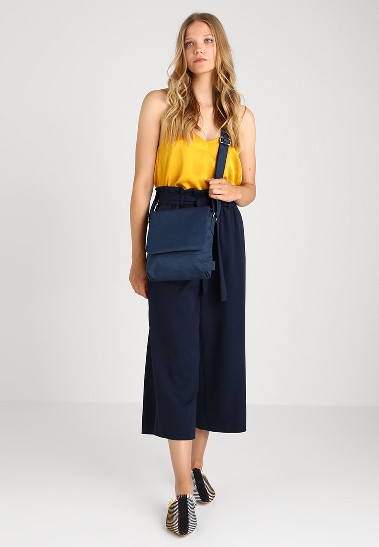 Damen Handtaschen | Jost Umhängetasche navy/blau - LP63365 Damen Handtaschen | Jost Umhängetasche navy/blau - LP63365