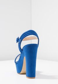 Tata Italia Korolliset sandaalit - blue