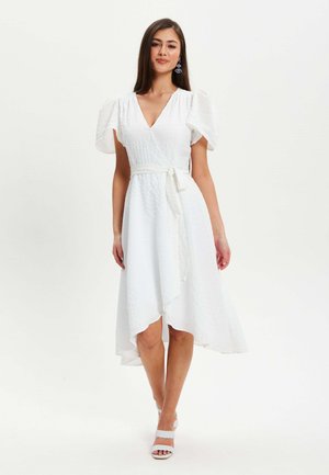Liquorish SLEEVE WRAP  - Day dress - white