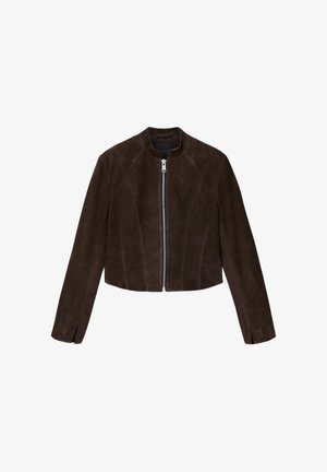 Veste en daim brun foncé avec une fermeture éclair argentée à l'avant, manches longues et un design court sans col.