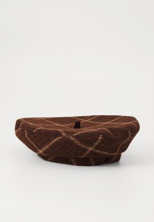Pořadí 6: Vivienne Westwood - BERET - Čepice