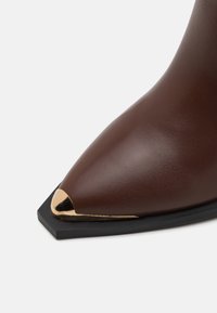 RAID RIMSKY - Topánky na vysokom opätku - brown