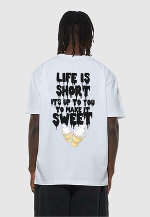 Lost Youth TEE LIFE IS SWEET - T-shirt print - white