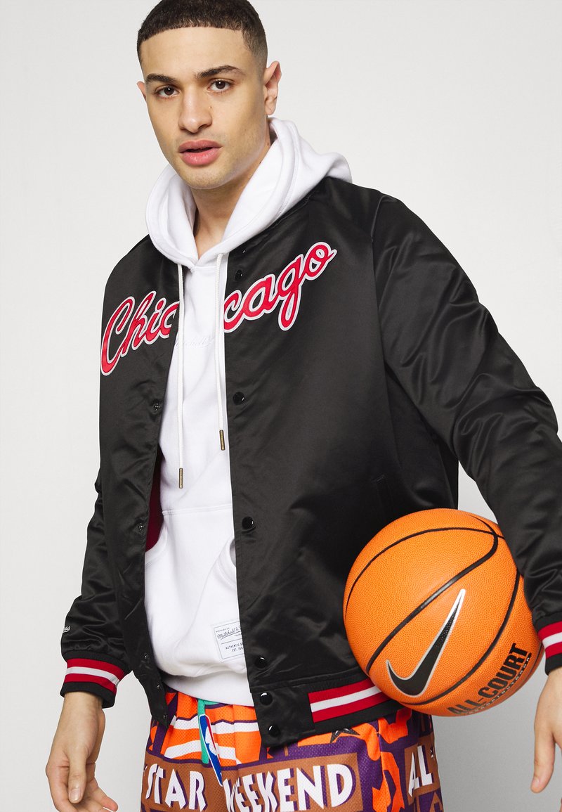Mitchell & Ness NBA CHICAGO BULLS JACKET - Chaqueta de entrenamiento - black/negro - Zalando.es
