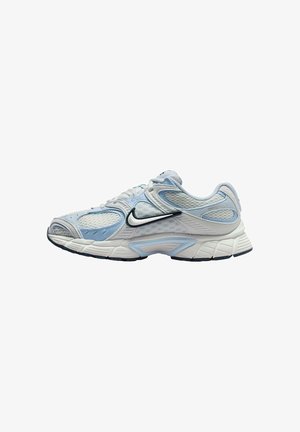 Nike Performance, NIKE V5 RNR - Chaussures fitness - off white hydrogen blue