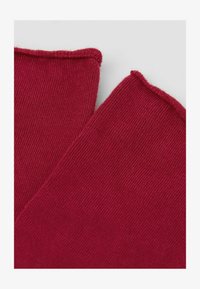 Non selezionato, red