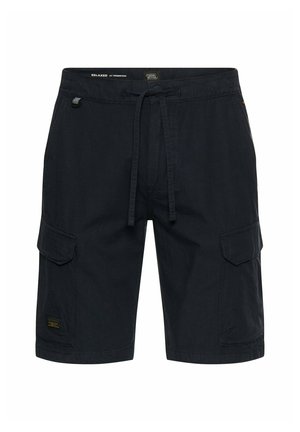 Czarne, luźne, casualowe szorty z regulowanym sznurkiem w talii i dwoma dużymi bocznymi kieszeniami z klapkami, wykonane z lekkiego materiału.