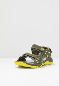 Jack Wolfskin TARACO BEACH UNISEX - Sandálias de caminhada - khaki/lime