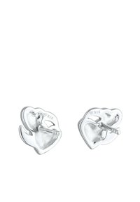 Silberne, herzförmige Ohrstecker mit polierter Oberfläche und geprägtem Detail. Aus 925er Sterlingsilber gefertigt, mit Steckverschluss.