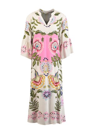 Lange bloemenjurk met roze, groene en gele bloemenprints, driekwart wijde mouwen en een V-hals op een crèmekleurige achtergrond.