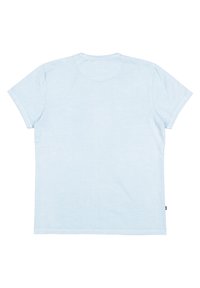 Hellblaues T-Shirt mit kurzen Ärmeln und Rundhalsausschnitt, flach liegend und die Rückseite zeigend, auf weißem Hintergrund.