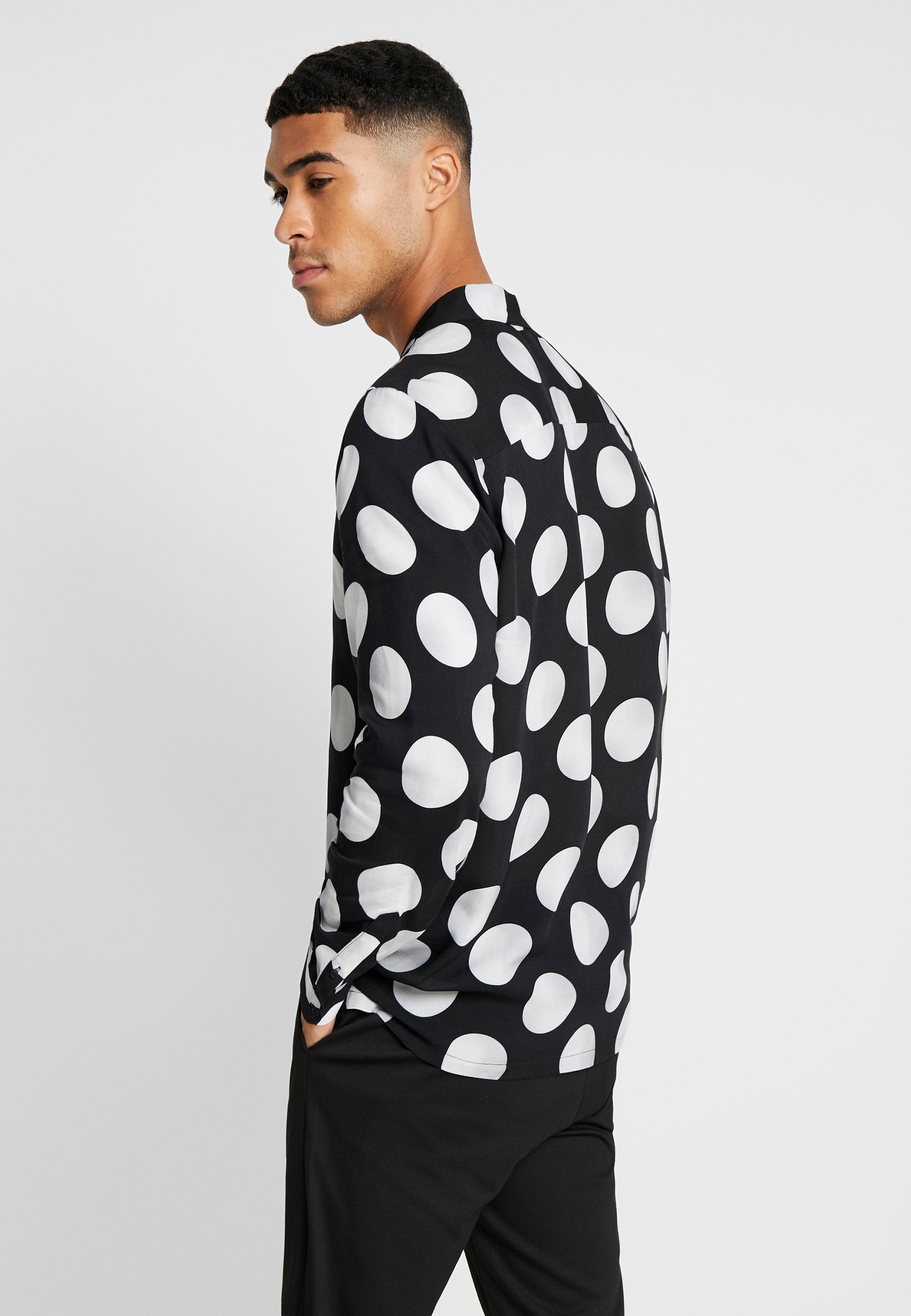 Topman POLKA DOT Skjorte black Zalando.no Topman POLKA DOT Skjorte black Zalando.no