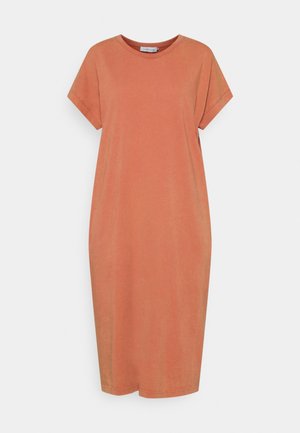 HANKY DRESS - Vestido de malha - pecan brown
