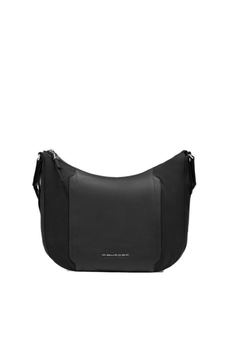 Schwarze Lederschultertasche mit glatter Textur, runder Form, Reißverschlussverschluss und einer zentralen Tasche mit dezentem Logo.