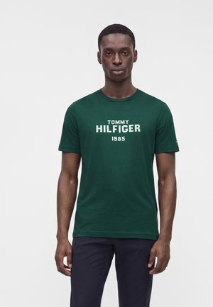Tommy Hilfiger, CONTRAST LOGO CREW NECK JERSEY T-SHIRT - Тениска с щампа - ornamental green