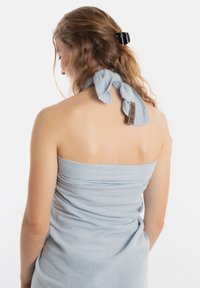 Knit Factory LIV - Strandaccessoire - indigo