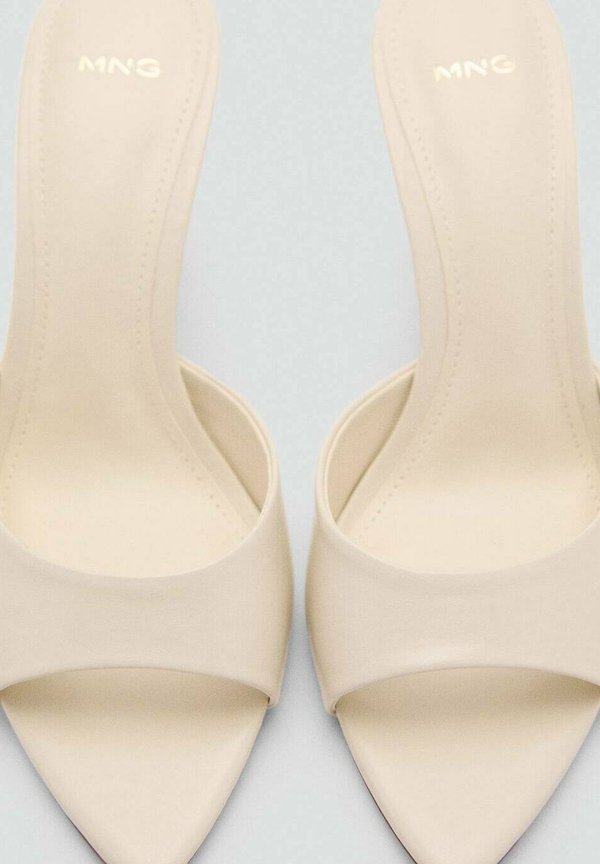 POINTED - Heeled mules4