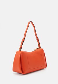 DKNY REMY TZ SHOULDER - Kézitáska - persimmon