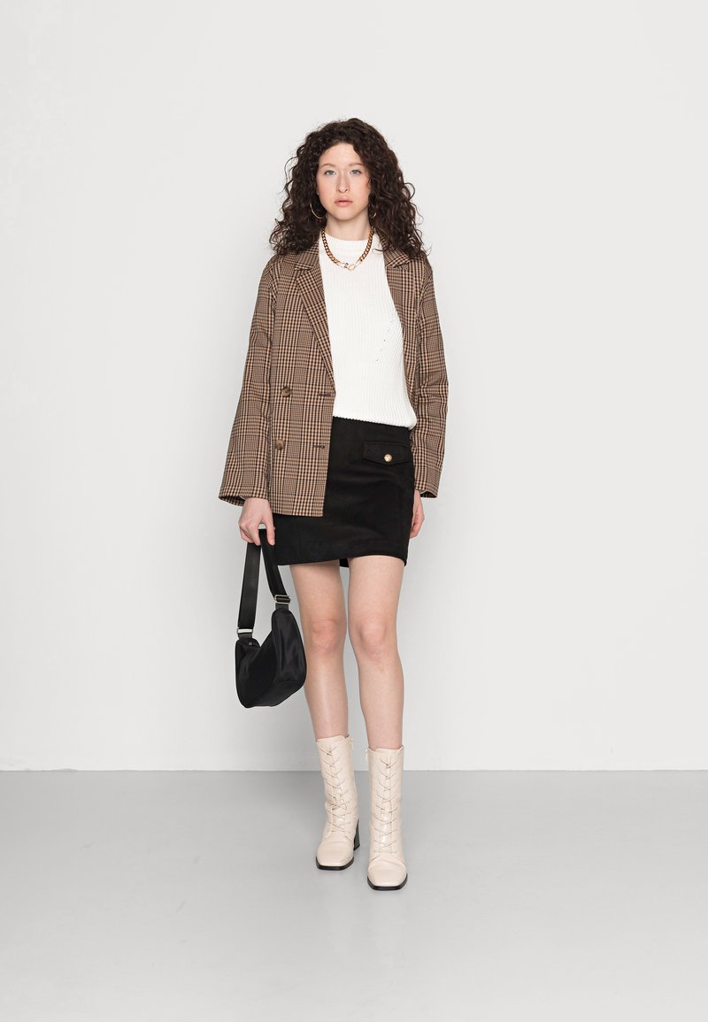 Damen Jeansröcke | NIKKIE MONIQUE SKIRT Minirock black/schwarz - YW60825 Damen Jeansröcke | NIKKIE MONIQUE SKIRT Minirock black/schwarz - YW60825