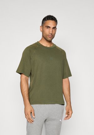 WASHED HIGH NECK BOXY TEE - Lihtne T-särk - duffel bag