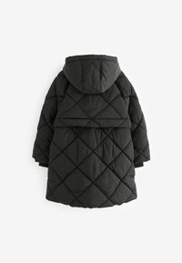 Cămașă puffer matlasată neagră cu glugă, având un model în diamant, mâneci lungi și buzunare laterale, fabricată dintr-un material sintetic ușor.