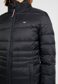 Tommy Jeans Untuvatakki - black