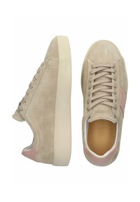 Beige suede sneakers with a rounded toe, pink leather accents, lace-up closure, and a beige rubber sole. Interior features a logo detail.