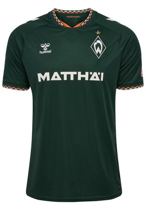 Donkergroen Werder Bremen voetbalshirt met wit hummel-logo, Matthäi sponsorentekst en clubwapen met een gouden ster erboven.