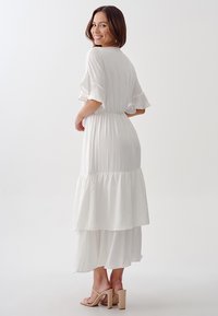 TUSSAH LUCINDA  - Maksi suknelė - white