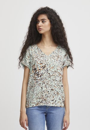 ICHI IHVERA V SS2 - Blusa - eggshell blue aop