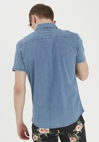 Blend BHSHIRT - Dalykiniai marškiniai - denim middle blue
