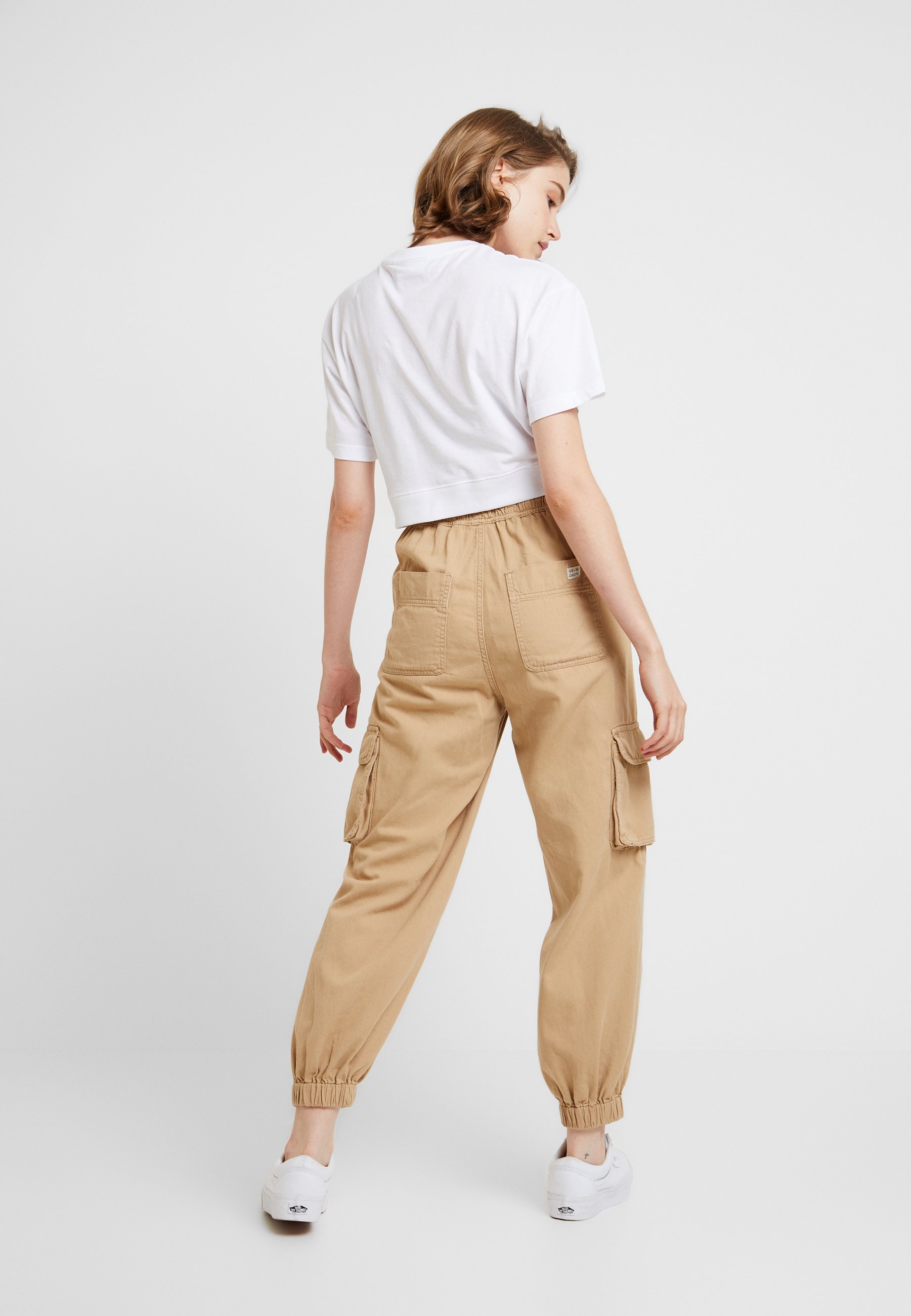 BDG Urban Outfitters BAGGY RAFF TROUSER Bukse ecru beige Patterned trousers Etro Baggy bukser - Dameklær er billig