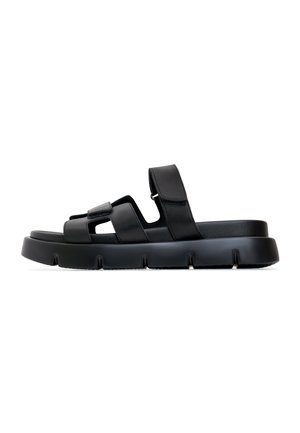 Cesare Gaspari Pantolette flach - black