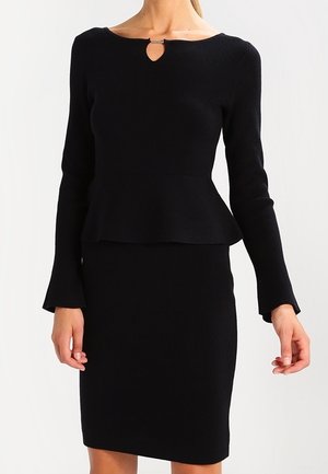 Robe pull - black