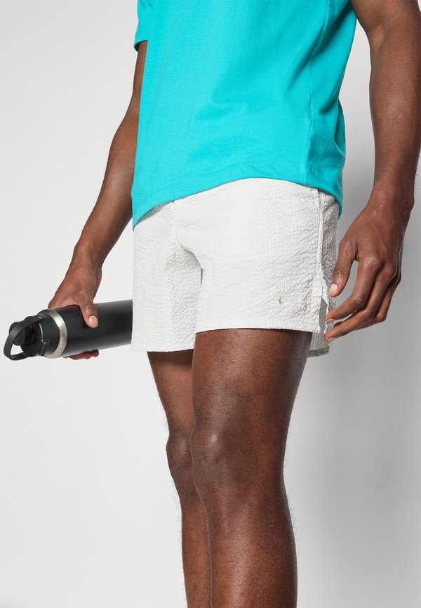 Sports shorts - photon dust3