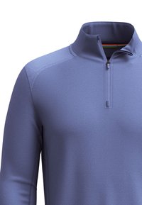 Pullover viola chiaro con collo con zip, caratterizzato da pannelli a spalla testurizzati e un corpo liscio, realizzato in un tessuto elasticizzato e traspirante.