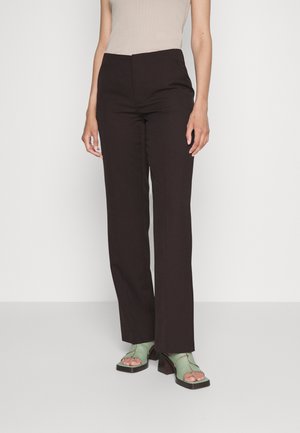 SARA PANTS - Calças - dark brown