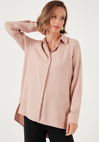Unselected, taupe