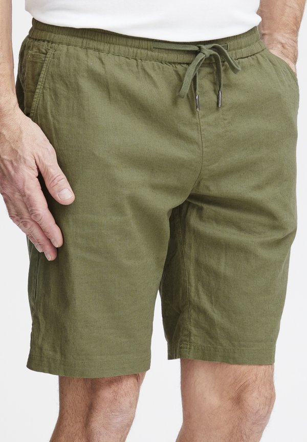 FQHENRY LINEN MIX - Shorts - olivine3