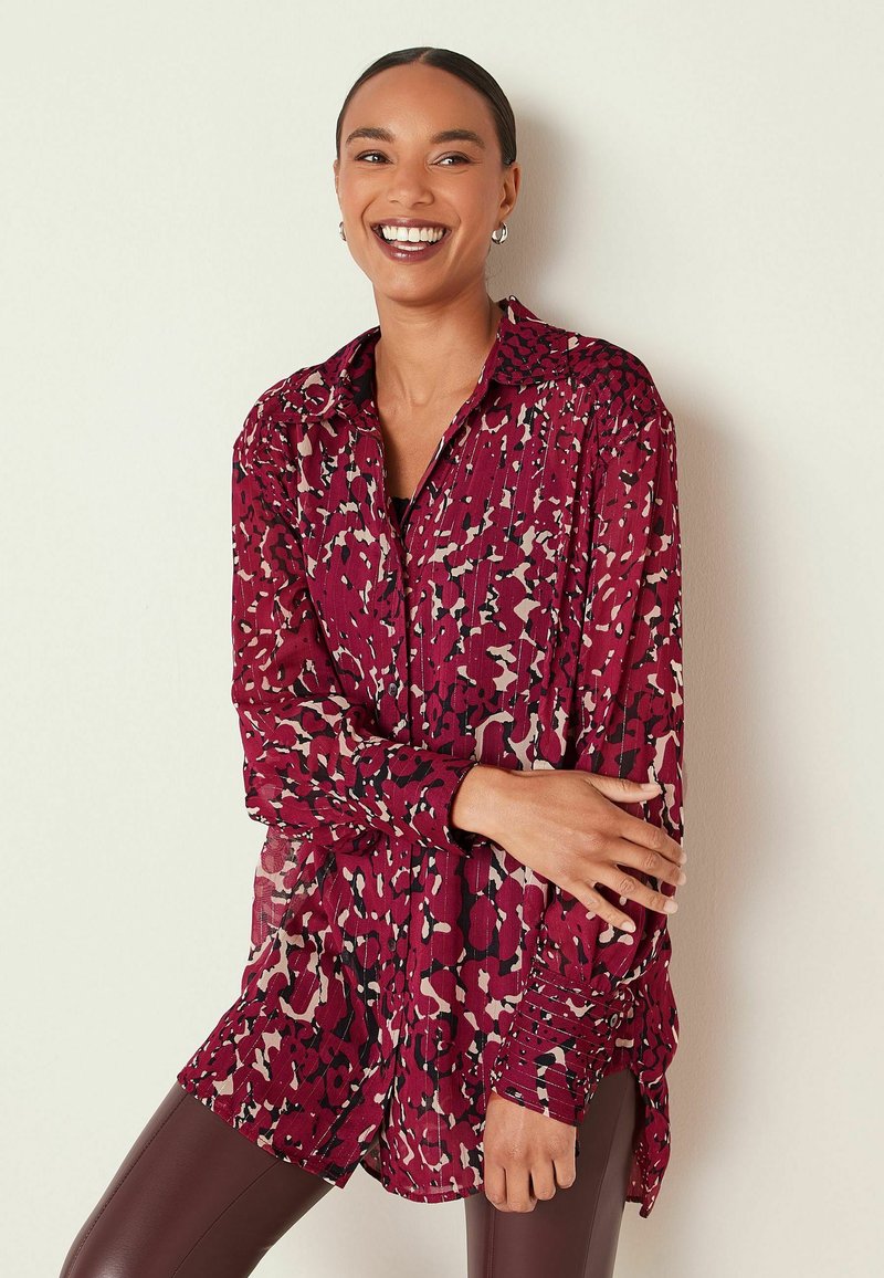 Next LONGLINE SPARKLE Buttondown blouse berry red animal/red