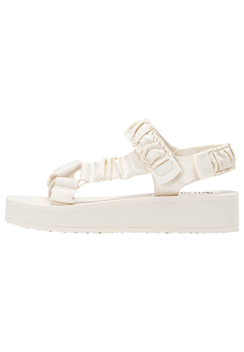 Stradivarius Sandalen met plateauzool crème Stradivarius Sandalen met plateauzool crème
