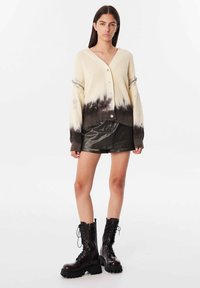 Twist COLOR GRADIENT  - Vest - cream