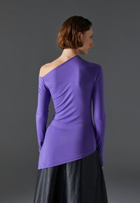 Zign Studio Tops ar garām piedurknēm - purple