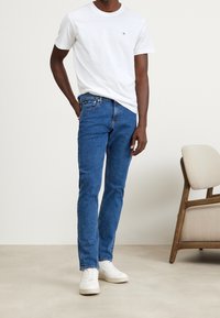 Calvin Klein Jeans Jeans slim fit - dark-blue denim