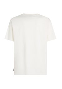 Hvid bomulds-T-shirt med rund halsudskæring og korte ærmer. Har en lige pasform og et lille mærke på nederste venstre side.
