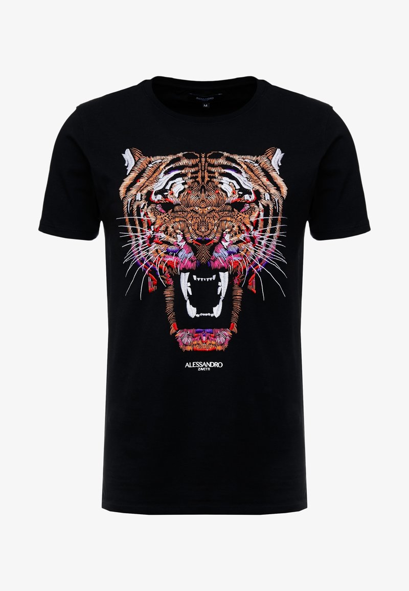 Camiseta de algodón negra con un diseño bordado de la cara de un tigre en tonos naranja, blanco y rosa, con detalles intrincados y colores vibrantes.